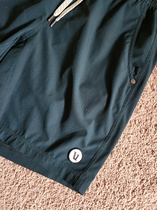 Vuori Other - Vuori Kore Men's Shorts Lined Forest Green Athletic Gym Running 7" Stretch S